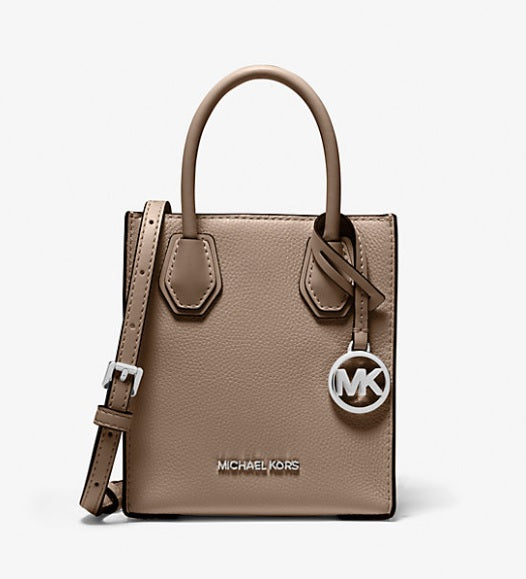 Bolso bandolera Mercer extrapequeño de piel granulada color anochecer Michael Kors