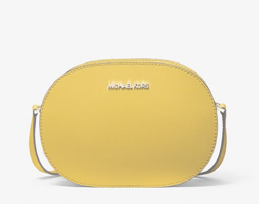 Bolso bandolera Jet Set Travel mediano de piel saffiano color amarillo dorado Michael Kors